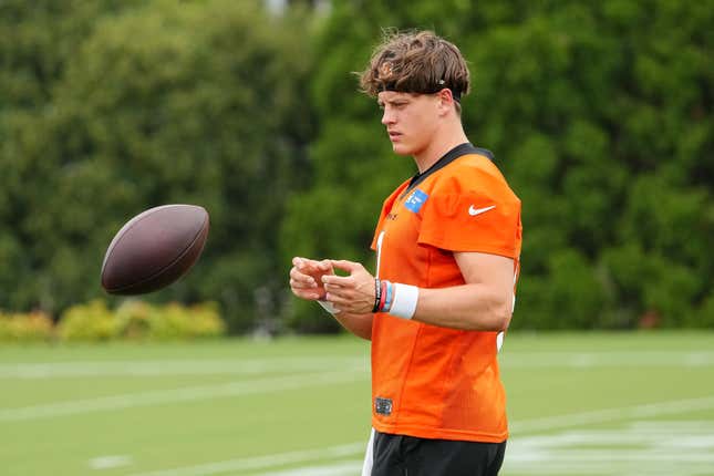 The Bengals don’t have any good answers about Joe Burrow’s injury.