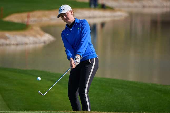 Karis Davidson chips on the 18th hole during round one of the LPGA Drive On Championship on the Prospector Course at Superstition Mountain Golf and Country Club on March 23, 2023.

Lpga At Superstition Mountain Round 1